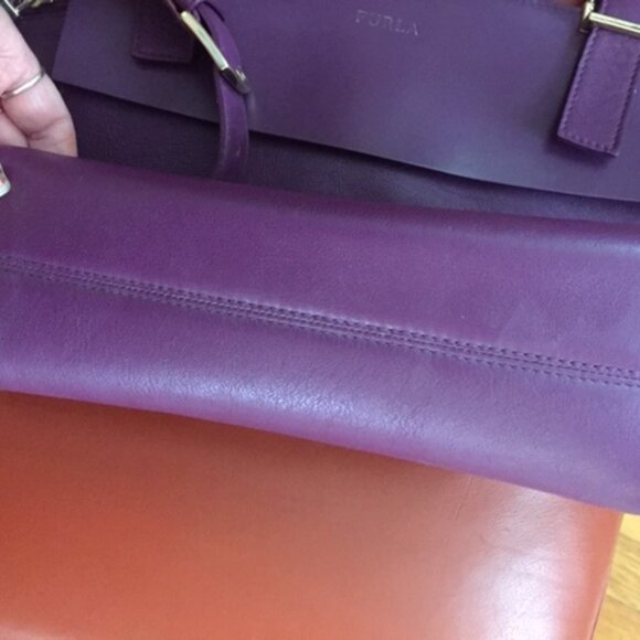 Furfla Plum Purple Purse - Picture 3 of 10